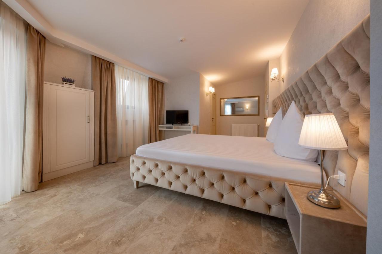 Hotel Casa Fiori Bucarest Esterno foto