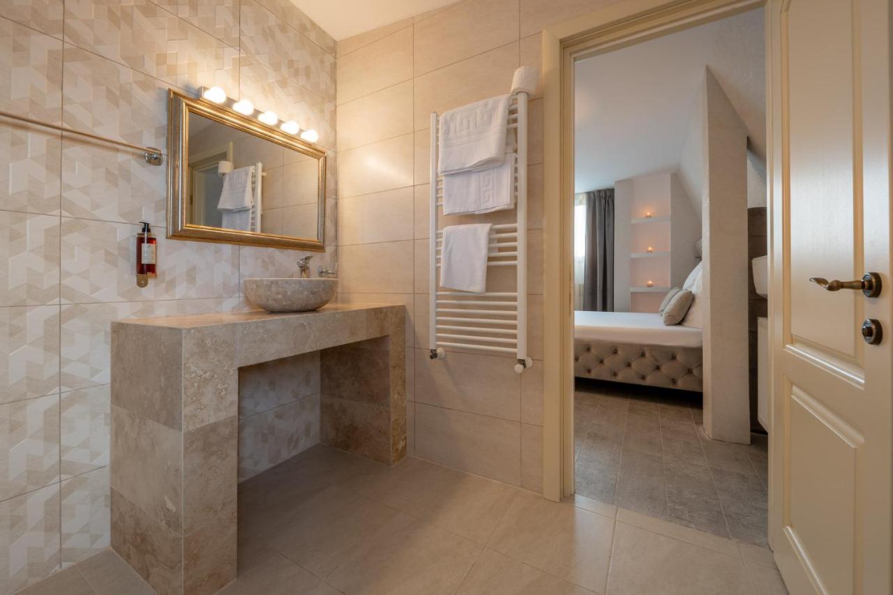 Hotel Casa Fiori Bucarest Esterno foto
