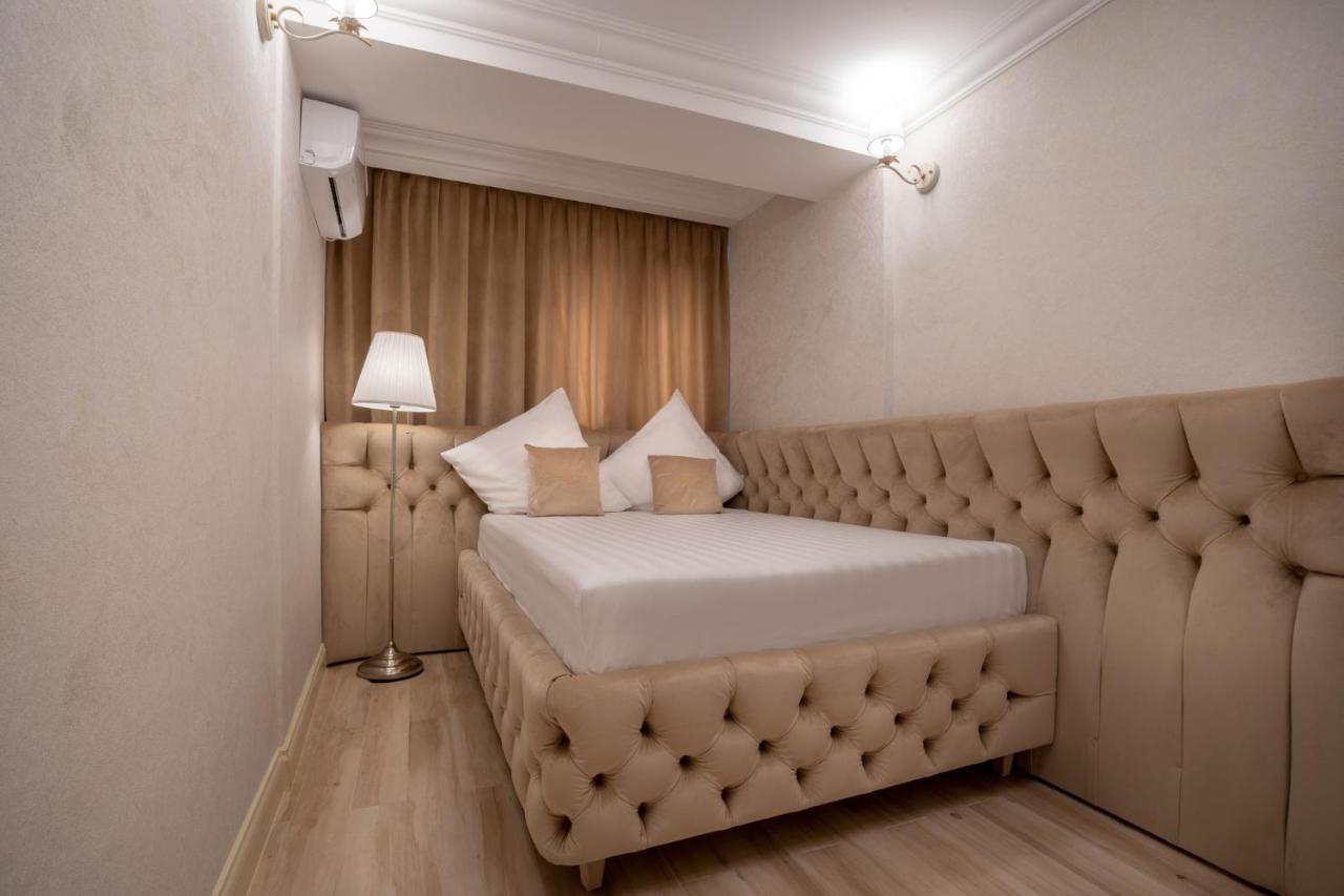 Hotel Casa Fiori Bucarest Esterno foto